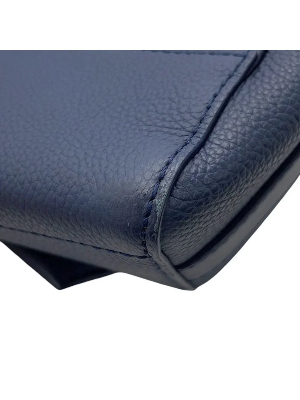 Louis Vuitton Shoulder Bag Gray Leather Takeoff